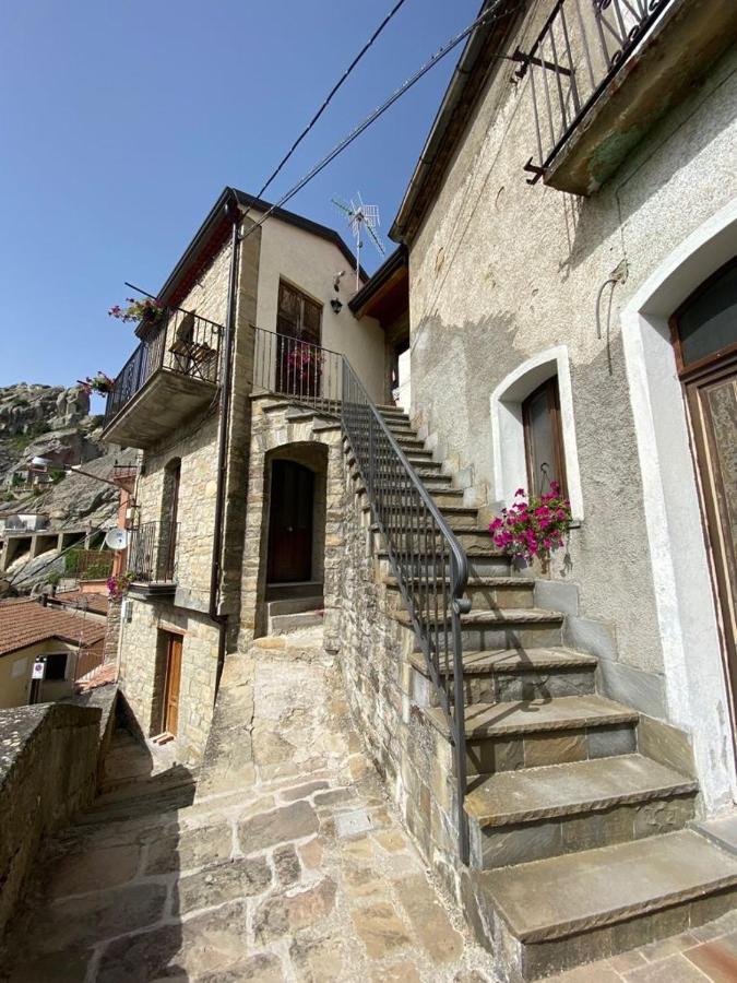 La Pietra Gialla 피에트라페르토사 외부 사진